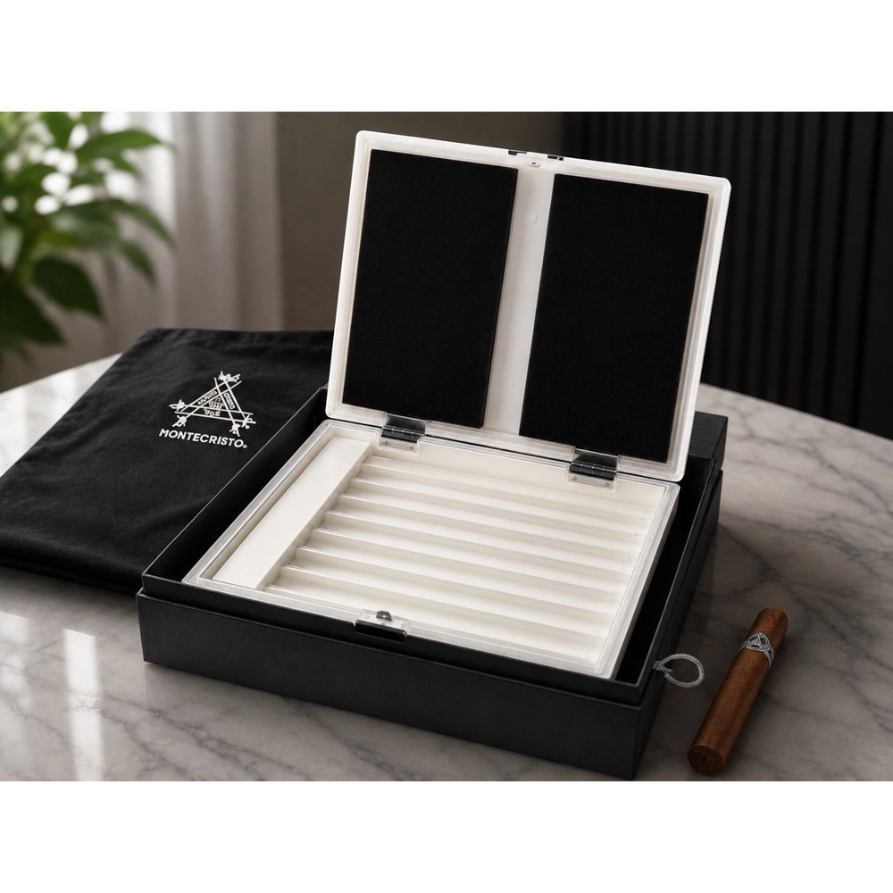 Humidor MONTECRISTO Executive Travel 20 Cigars Briefcase White 14" Laptop Style